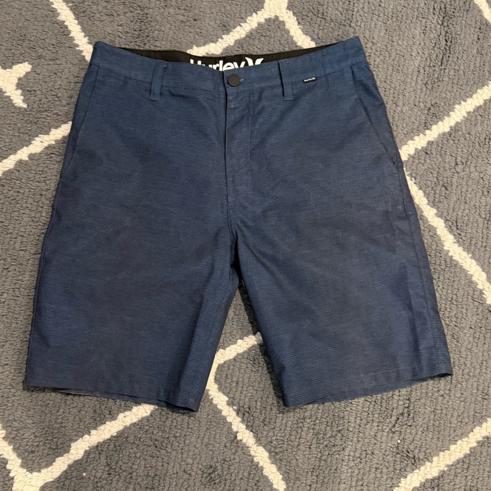 Hurley Pinstriped Golf Shorts - Picture 2 of 6